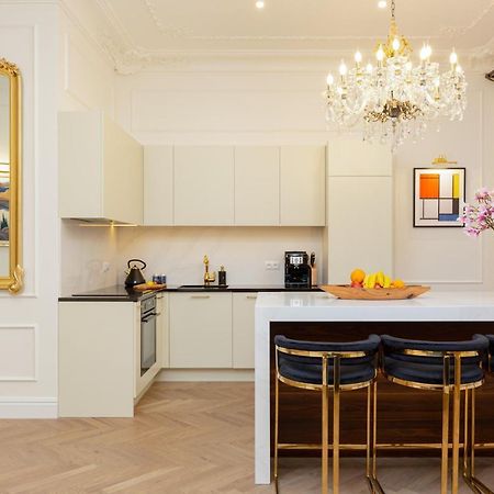 ורשה Royal Apartment Kopernika By Renters Prestige מראה חיצוני תמונה
