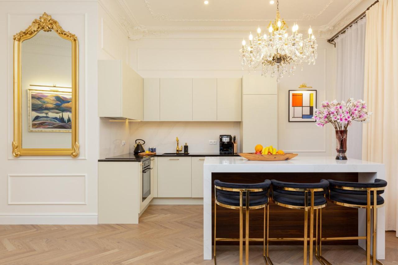 ורשה Royal Apartment Kopernika By Renters Prestige מראה חיצוני תמונה