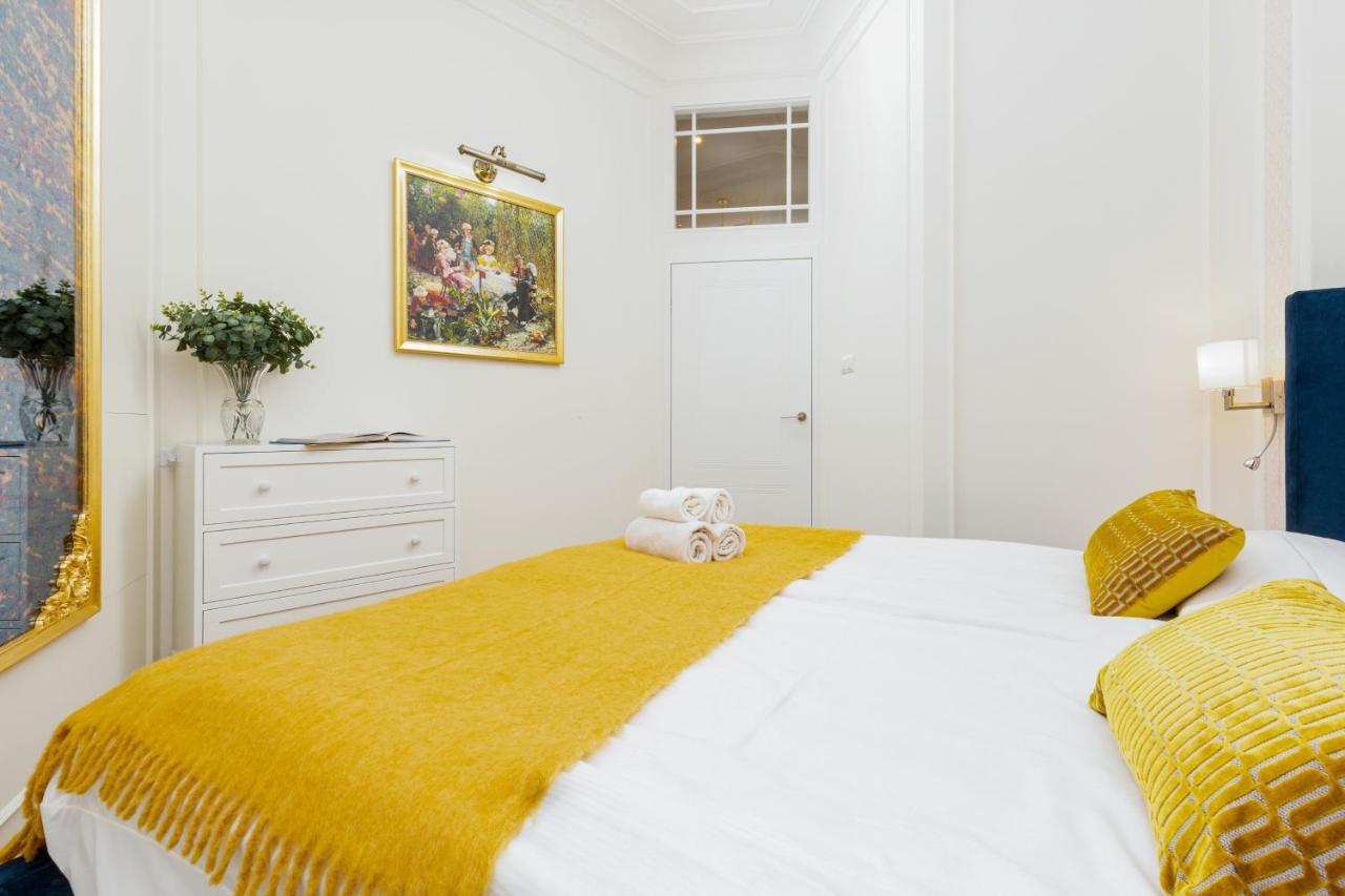 ורשה Royal Apartment Kopernika By Renters Prestige מראה חיצוני תמונה